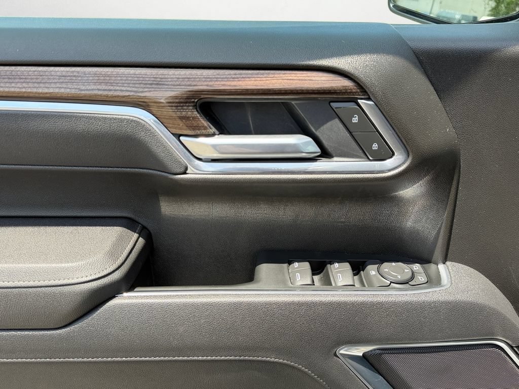 Used 2025 Chevrolet Silverado 1500 LT Trail Boss w/ Protection Package AWD/4WD image 23
