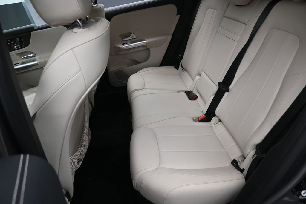 Used 2023 Mercedes-Benz GLA 250 4MATIC image 30