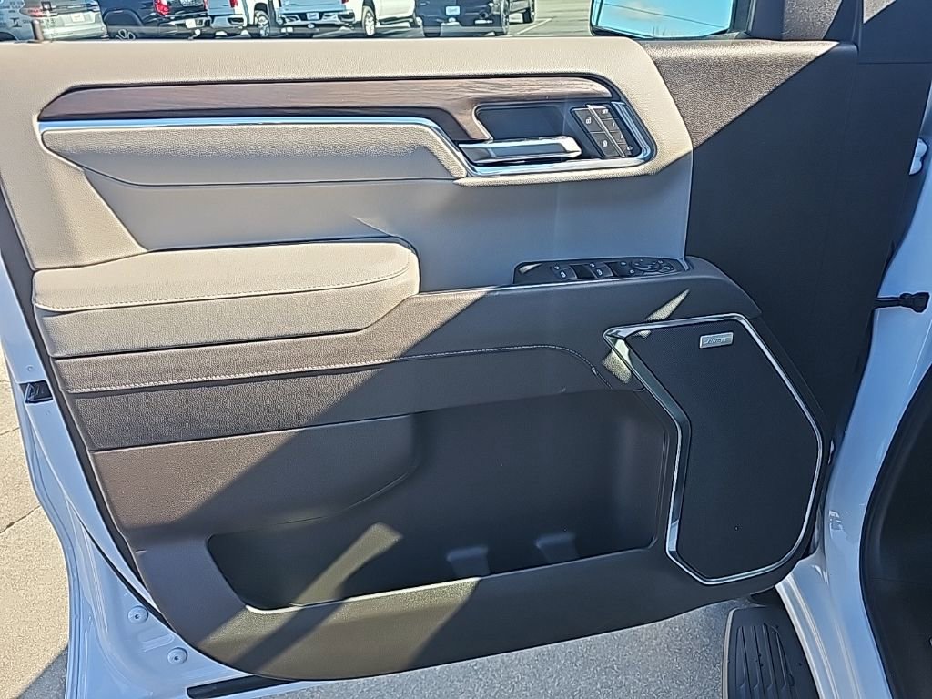 New 2026 GMC Sierra 1500 SLT w/ SLT Premium Plus Package image 10