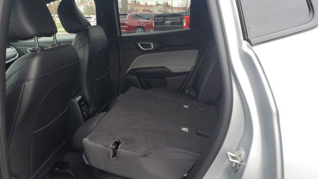 Certified 2024 Jeep Compass Latitude image 20