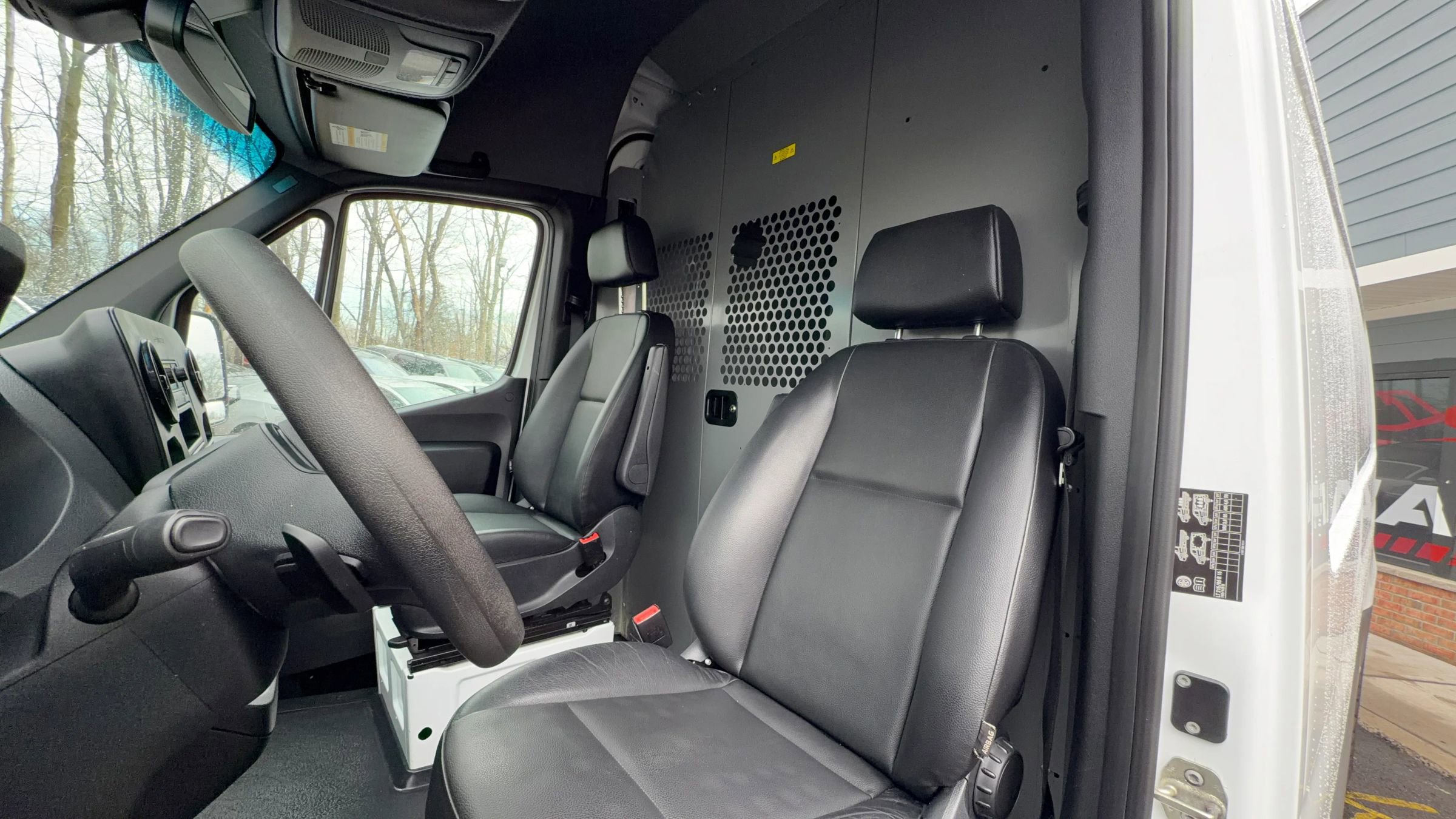 Used 2020 Mercedes-Benz Sprinter 3500 image 18