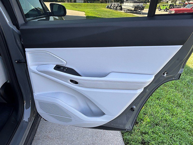 New 2026 Jeep Cherokee Limited AWD/4WD image 18