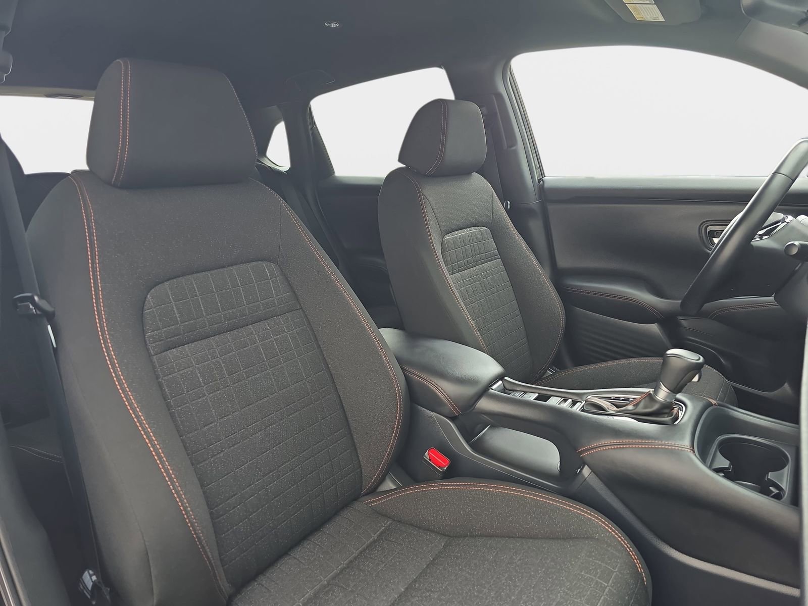 Certified 2025 Honda HR-V Sport image 11