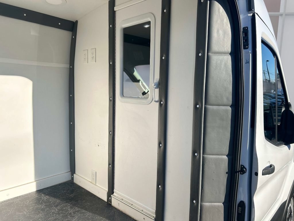Used 2023 Ford Transit 150 Medium Roof RWD image 16
