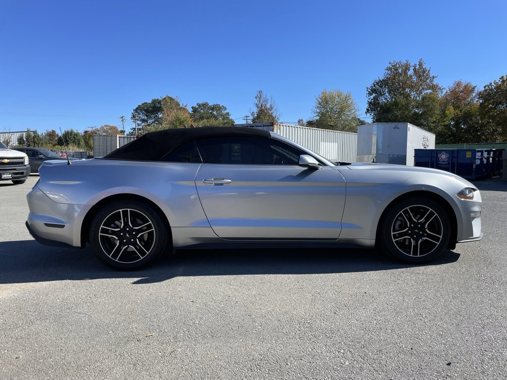 Used 2022 Ford Mustang Premium image 8