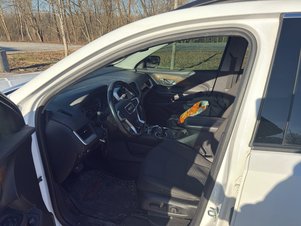 Used 2018 GMC Terrain SLE w/ Driver Convenience Package image 10