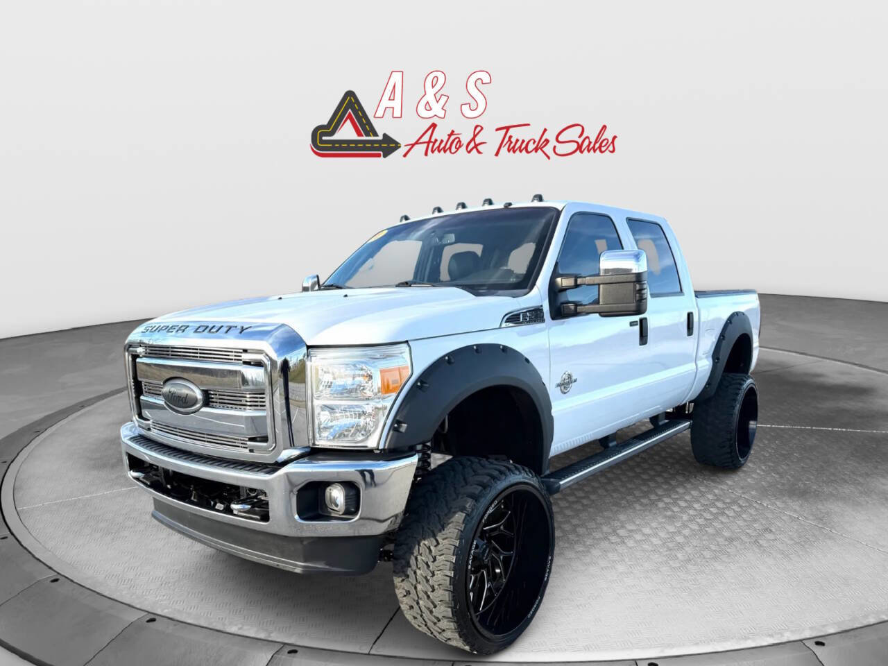 Used 2011 Ford F250 XLT w/ Chrome Pkg image 3