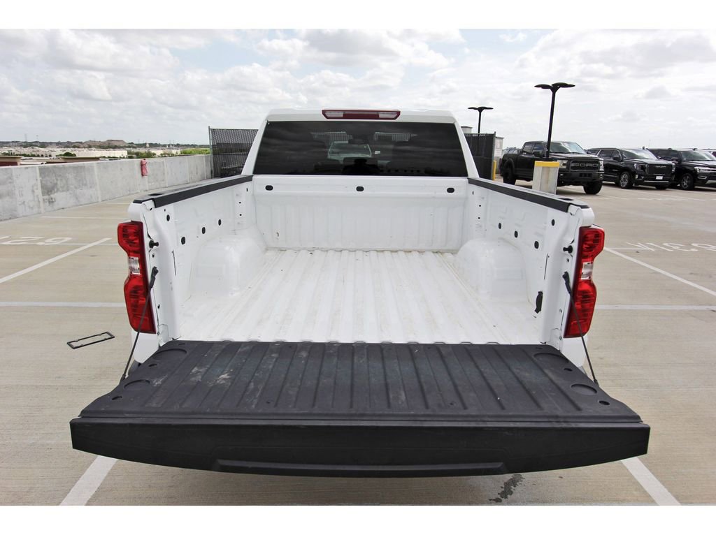 Used 2025 Chevrolet Silverado 1500 LT RWD image 28