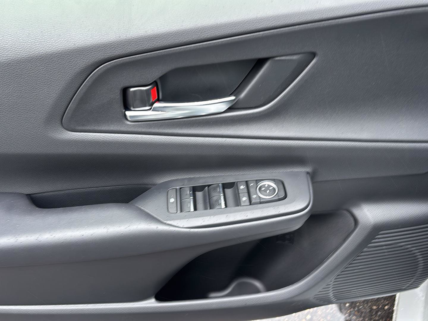 New 2027 Toyota Prius Plug-In Hybrid FWD image 22
