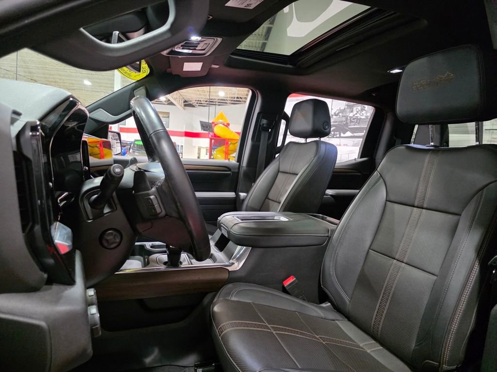 Certified 2022 Chevrolet Silverado 1500 High Country w/ Max Trailering Package image 17