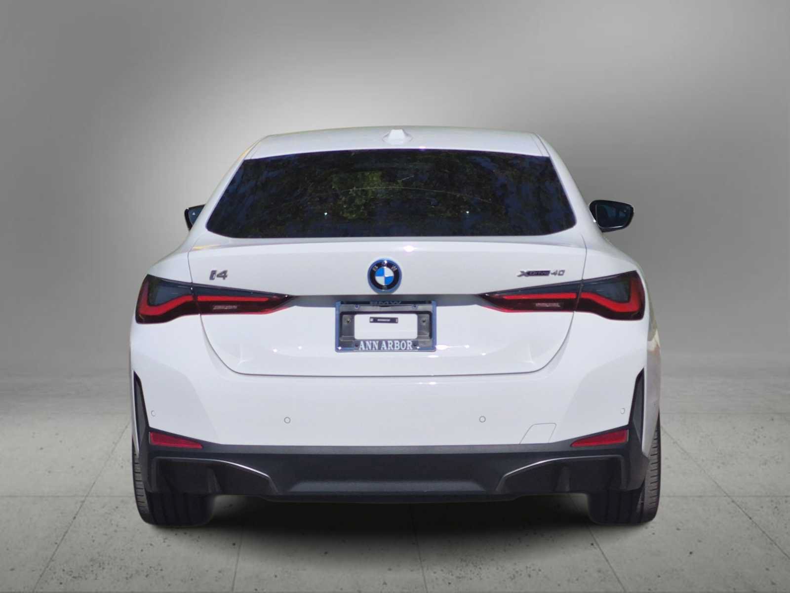 Used 2024 BMW i4 xDrive40i w/ Premium Package AWD/4WD image 7
