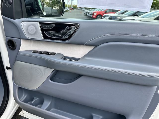 Certified 2023 Lincoln Navigator Black Label AWD/4WD image 35