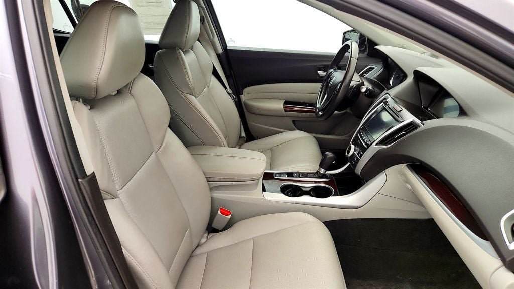 Used 2017 Acura TLX w/ Technology Package FWD image 24
