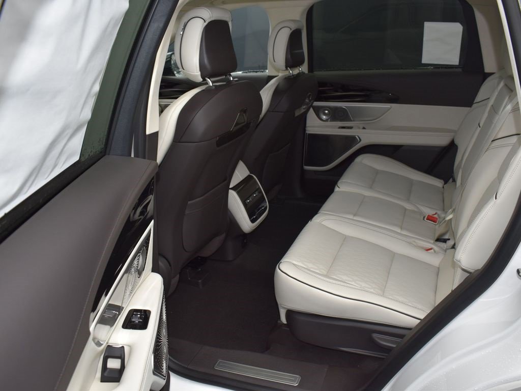 New 2026 Lincoln Nautilus Black Label image 8