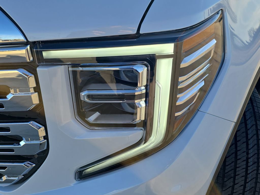 New 2026 GMC Sierra 1500 Denali w/ Denali Reserve Package AWD/4WD image 32