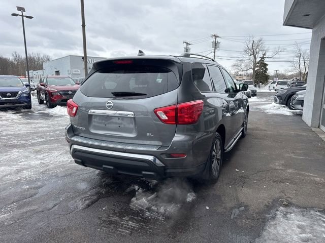 Used 2020 Nissan Pathfinder SL image 2