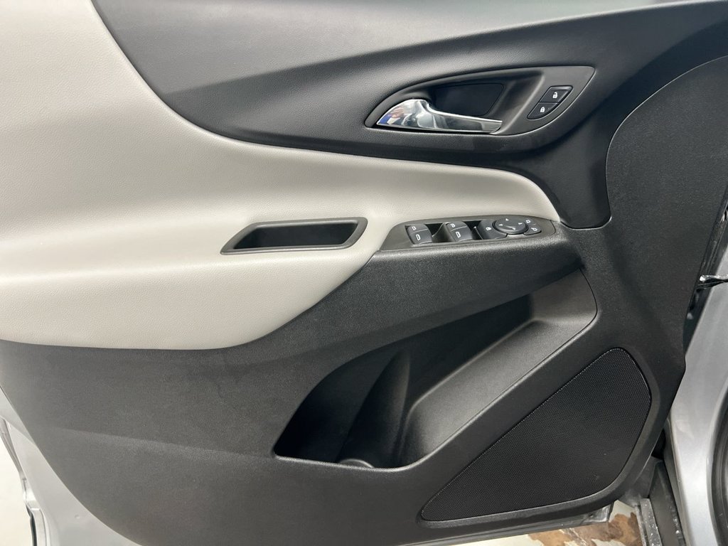 Used 2024 Chevrolet Equinox LS FWD image 20