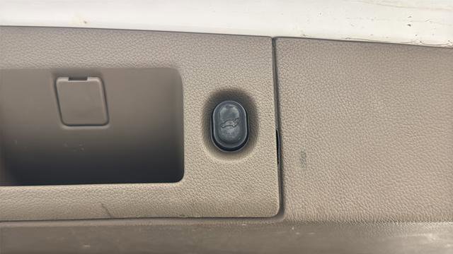 Used 2020 Chevrolet Suburban Premier AWD/4WD image 27