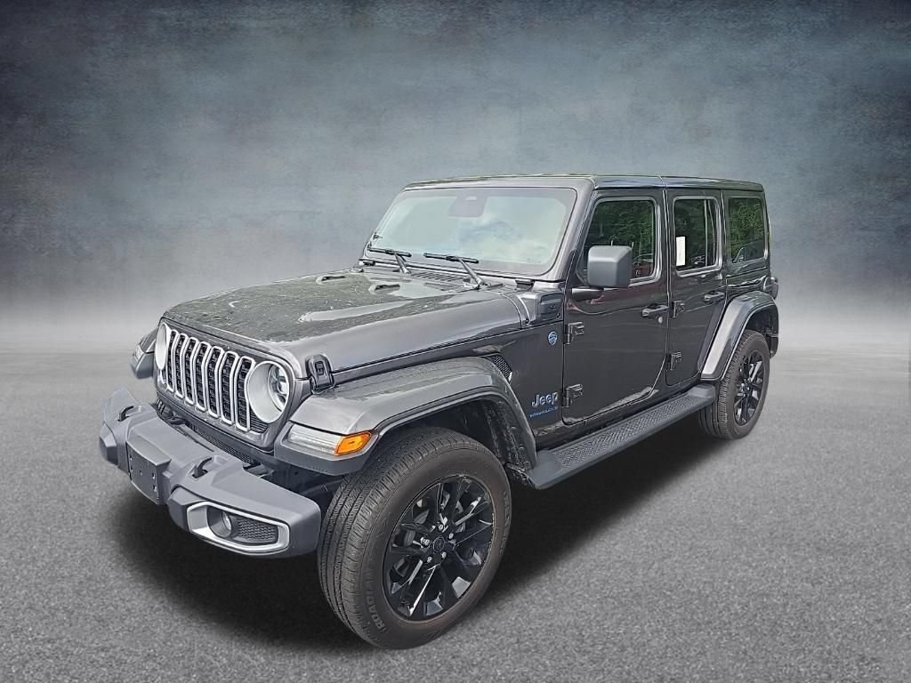 Used 2025 Jeep Wrangler Unlimited Sahara AWD/4WD image 3