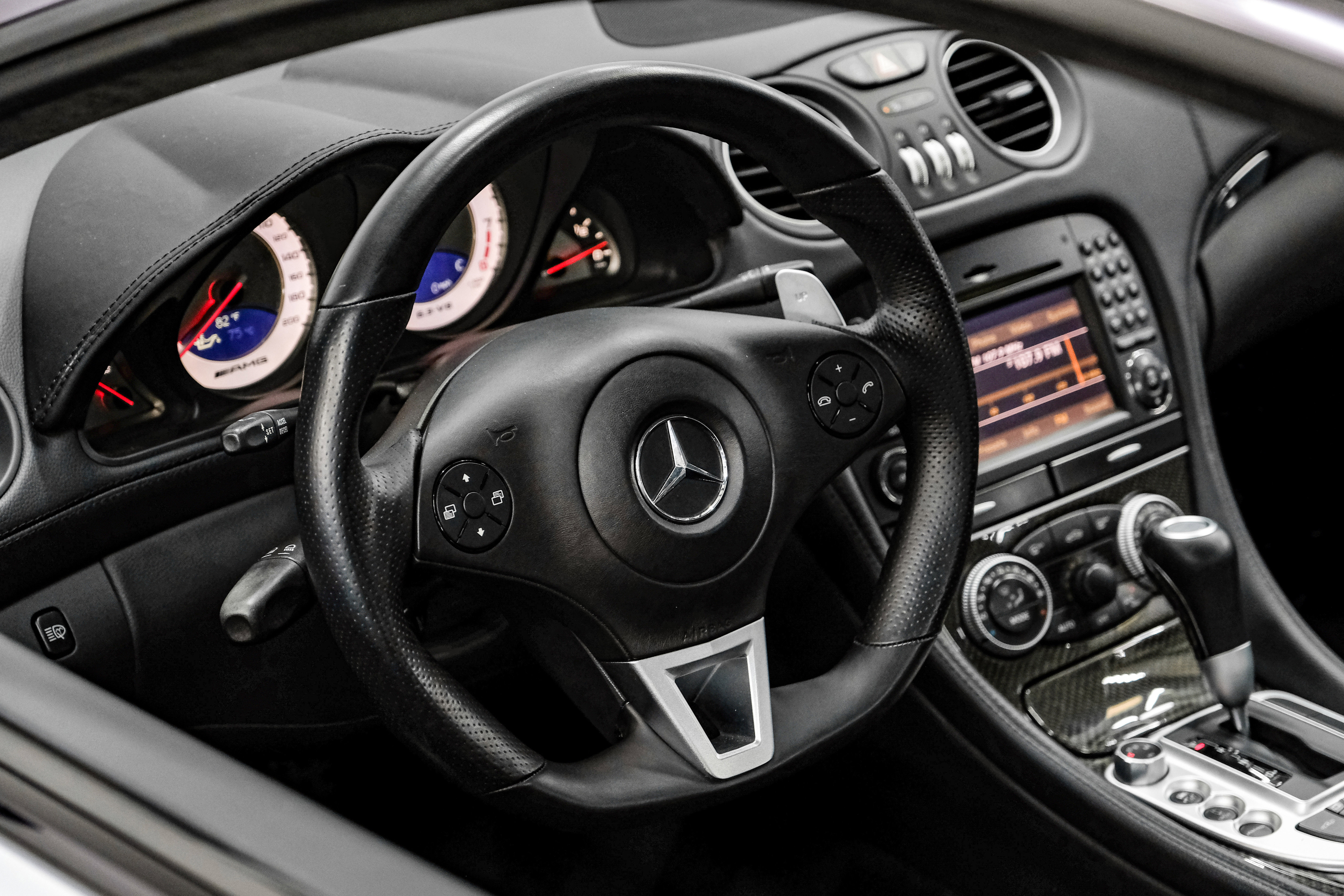 Used 2012 Mercedes-Benz SL 63 AMG image 19