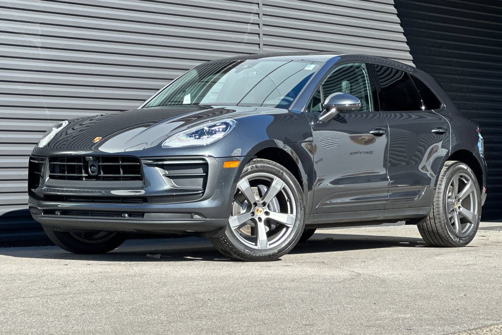 New 2026 Porsche Macan AWD/4WD image 1
