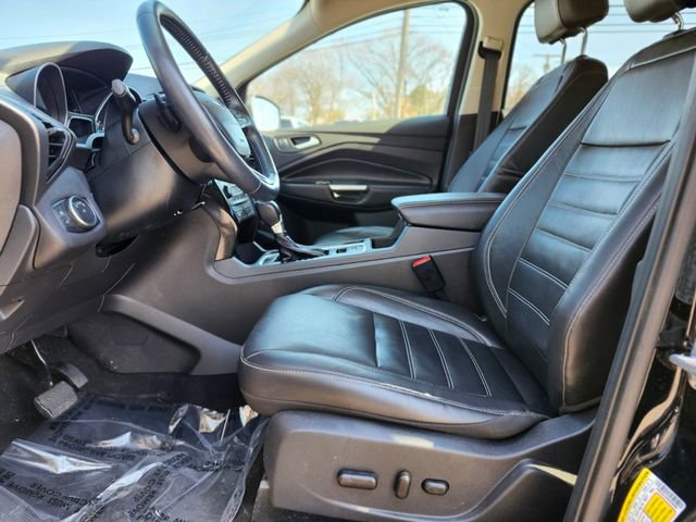Used 2017 Ford Escape Titanium image 18