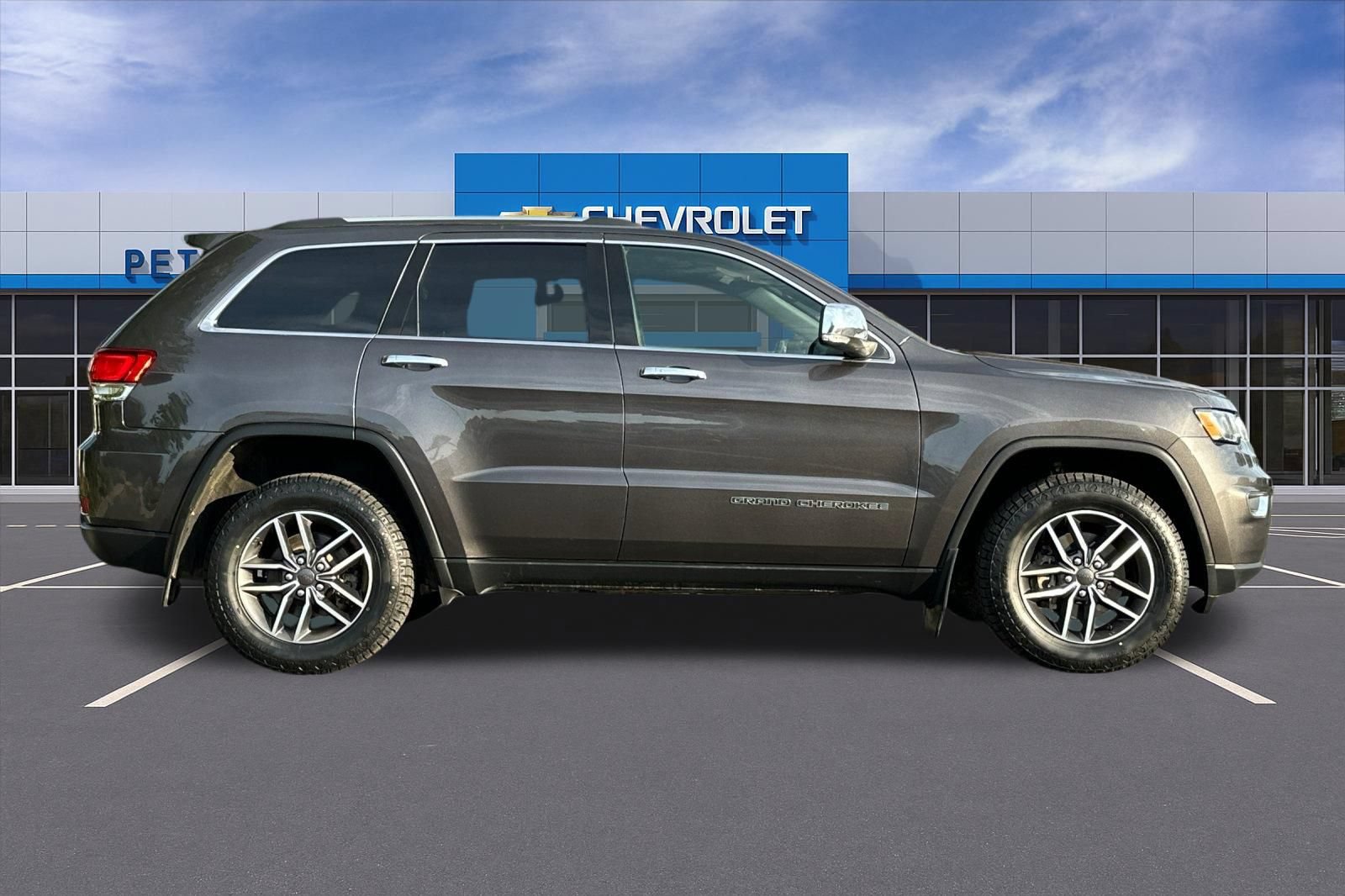 Used 2020 Jeep Grand Cherokee Limited AWD/4WD image 3