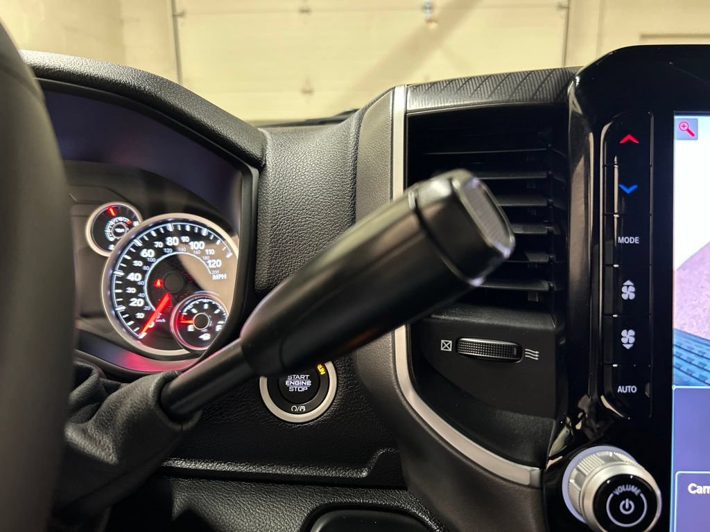 Used 2025 RAM 2500 Big Horn AWD/4WD image 23