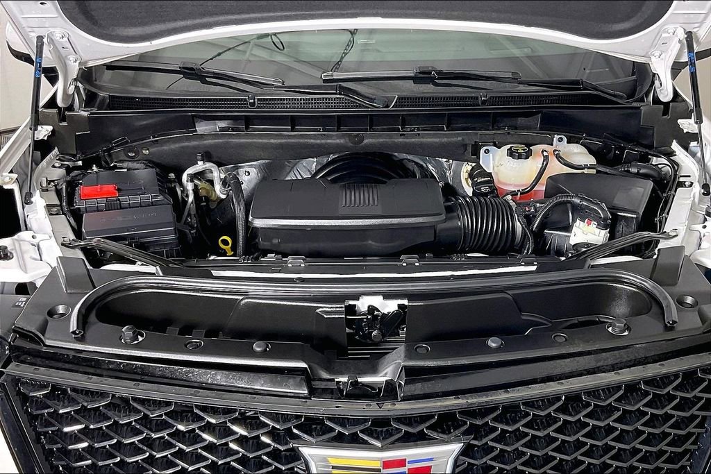 Used 2025 Cadillac Escalade Sport w/ Touring Package image 13