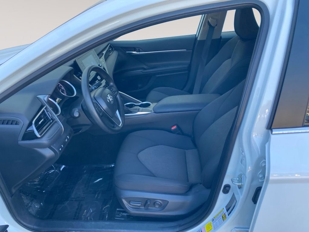 Used 2024 Toyota Camry LE image 9