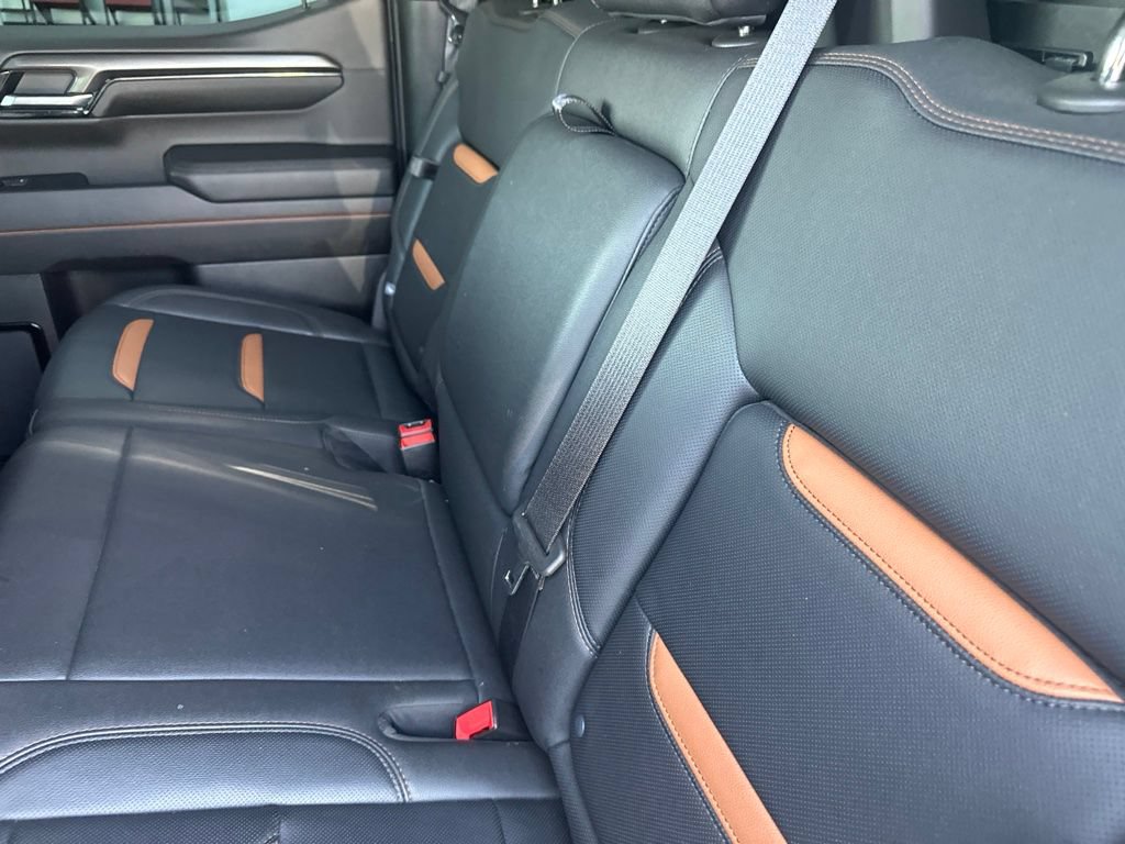 Used 2022 GMC Sierra 1500 AT4 w/ AT4 Premium Package AWD/4WD image 31