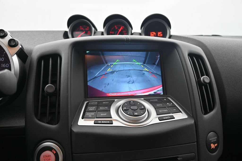 Used 2016 Nissan 370Z Coupe RWD image 22