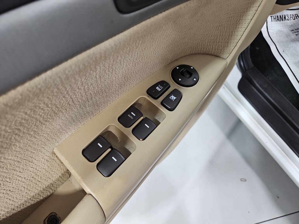 Used 2010 Hyundai Sonata GLS image 12