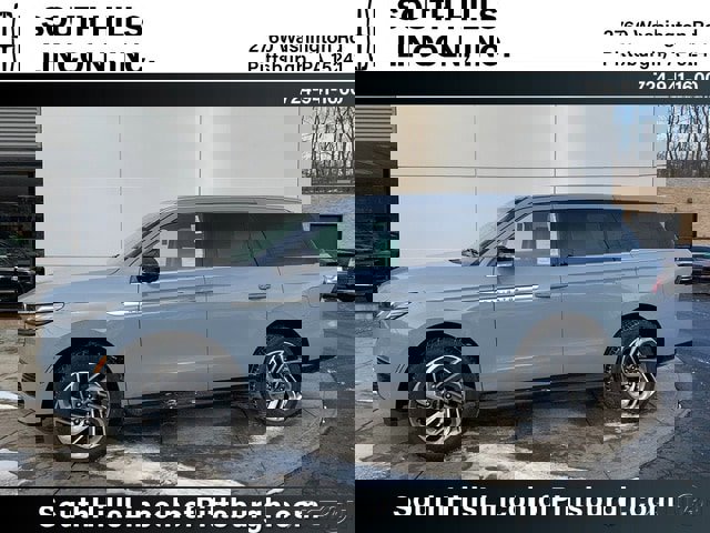 New 2026 Lincoln Navigator Premiere image 8