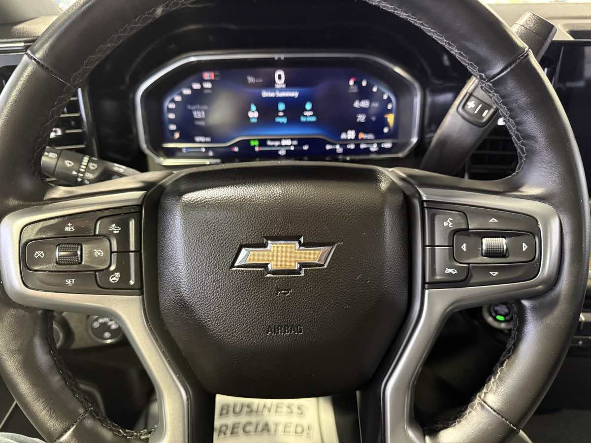 Used 2025 Chevrolet Silverado 1500 LT AWD/4WD image 23