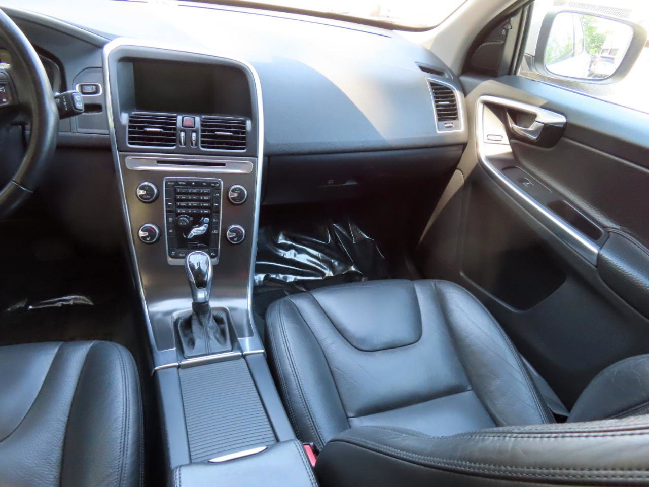 Used 2014 Volvo XC60 T6 AWD/4WD image 14