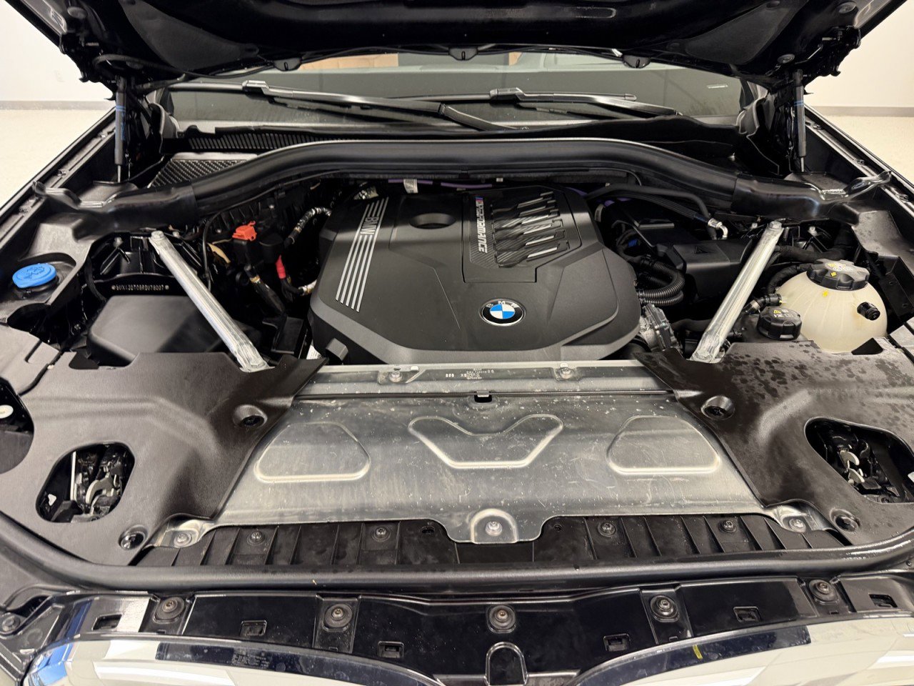 Used 2024 BMW X4 M40i w/ Premium Package image 67