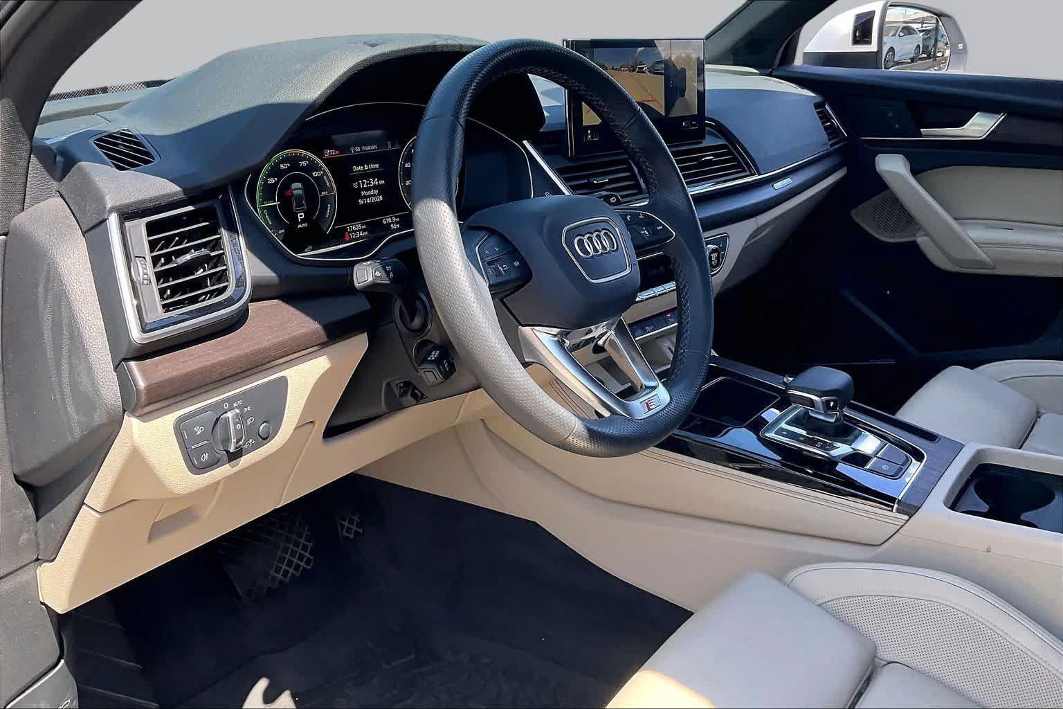 Used 2024 Audi Q5 e Premium Plus AWD/4WD image 18