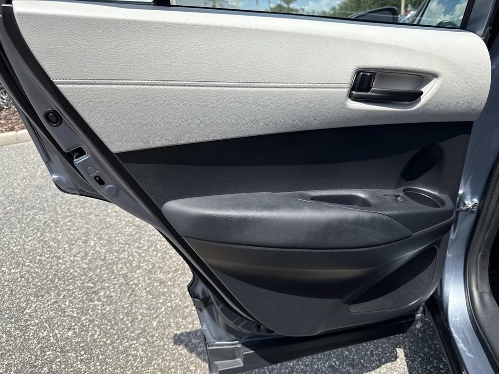 Used 2023 Toyota Corolla Cross L FWD image 13