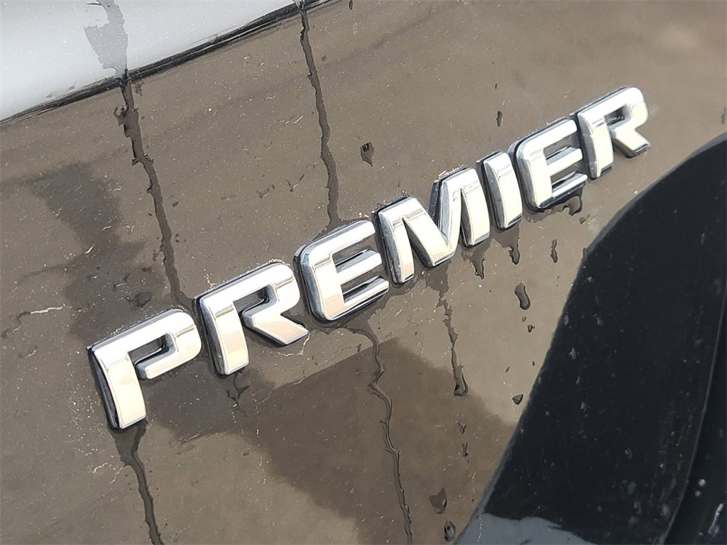 Used 2019 Chevrolet Trax Premier w/ Midnight Edition image 13