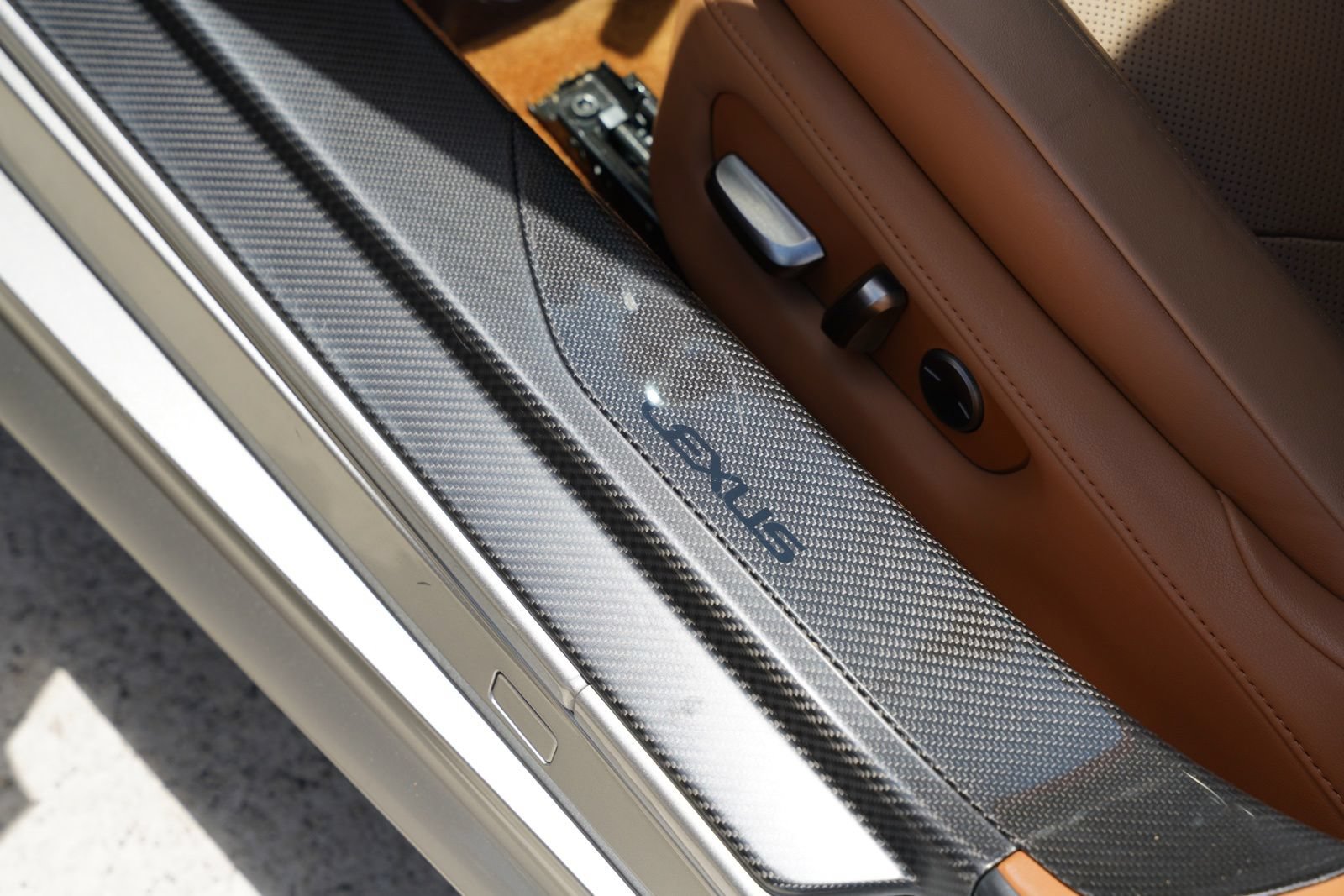 Used 2021 Lexus LC 500 Convertible w/ Touring Package RWD image 46