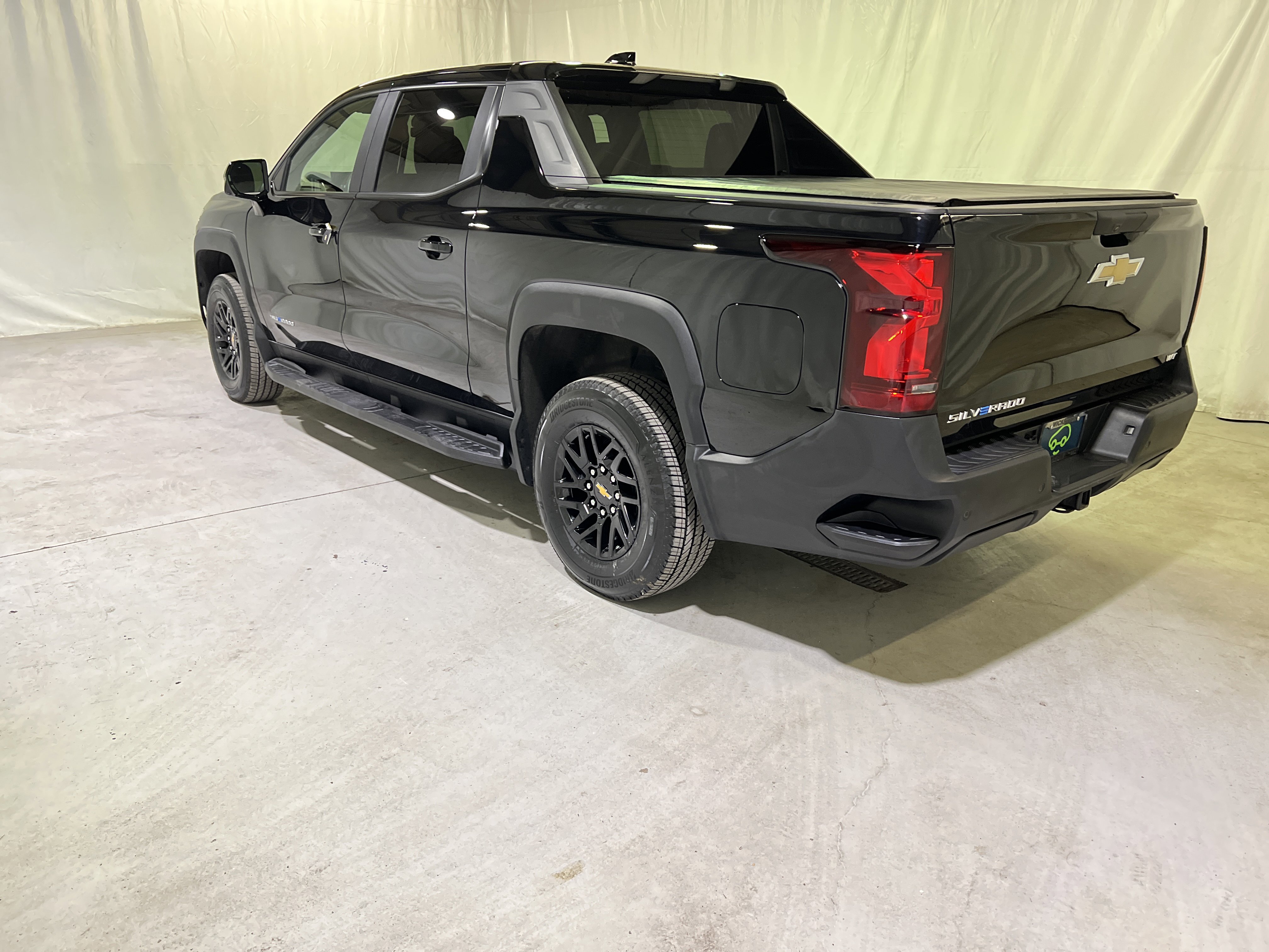 Certified 2024 Chevrolet Silverado EV W/T image 8
