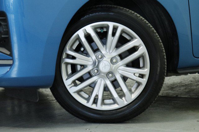 Used 2024 Mitsubishi Mirage G4 LE FWD image 3