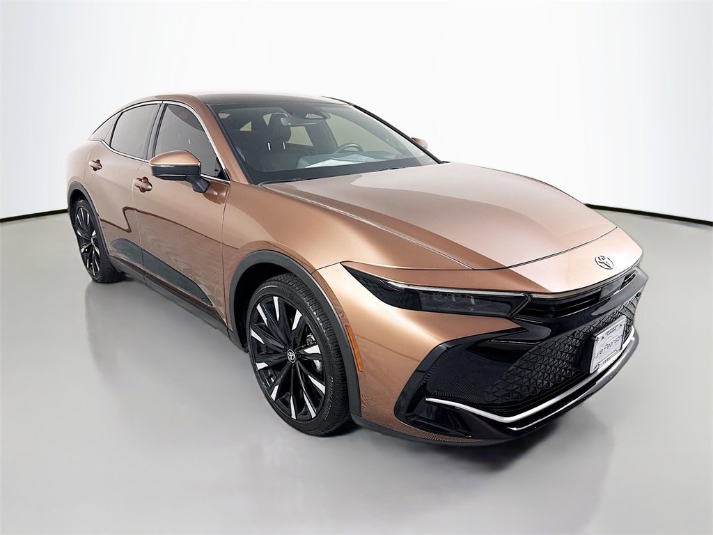 Used 2025 Toyota Crown Platinum image 7