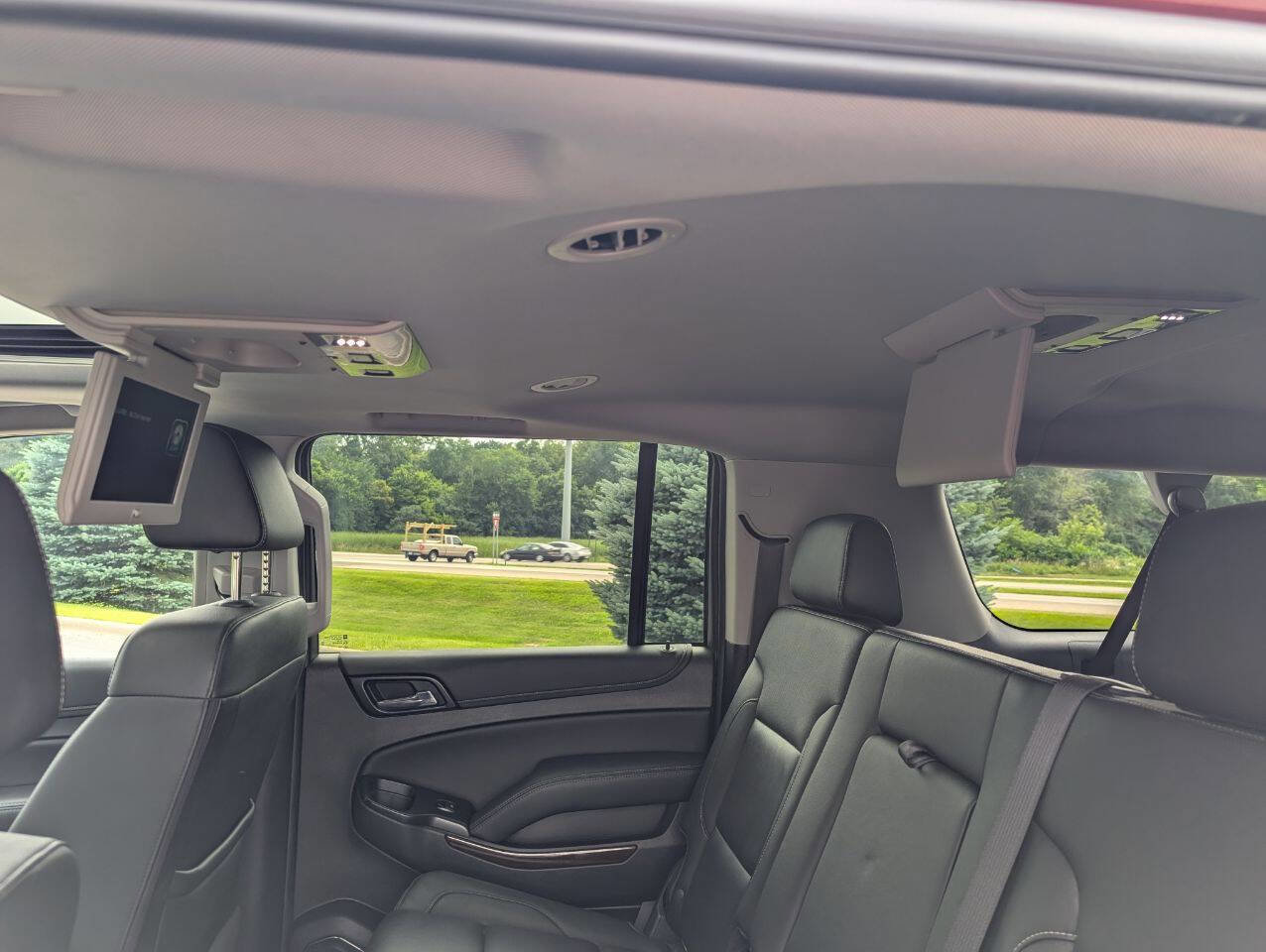 Used 2019 GMC Yukon XL SLT w/ Open Road Package image 17