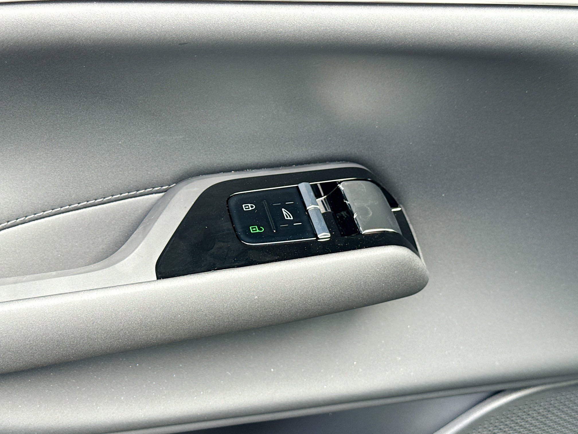 New 2025 Volvo EX90 Ultra image 14