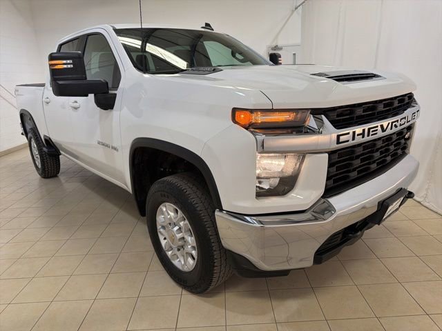 Used 2021 Chevrolet Silverado 2500 LT w/ Fleet Comfort Package AWD/4WD image 8