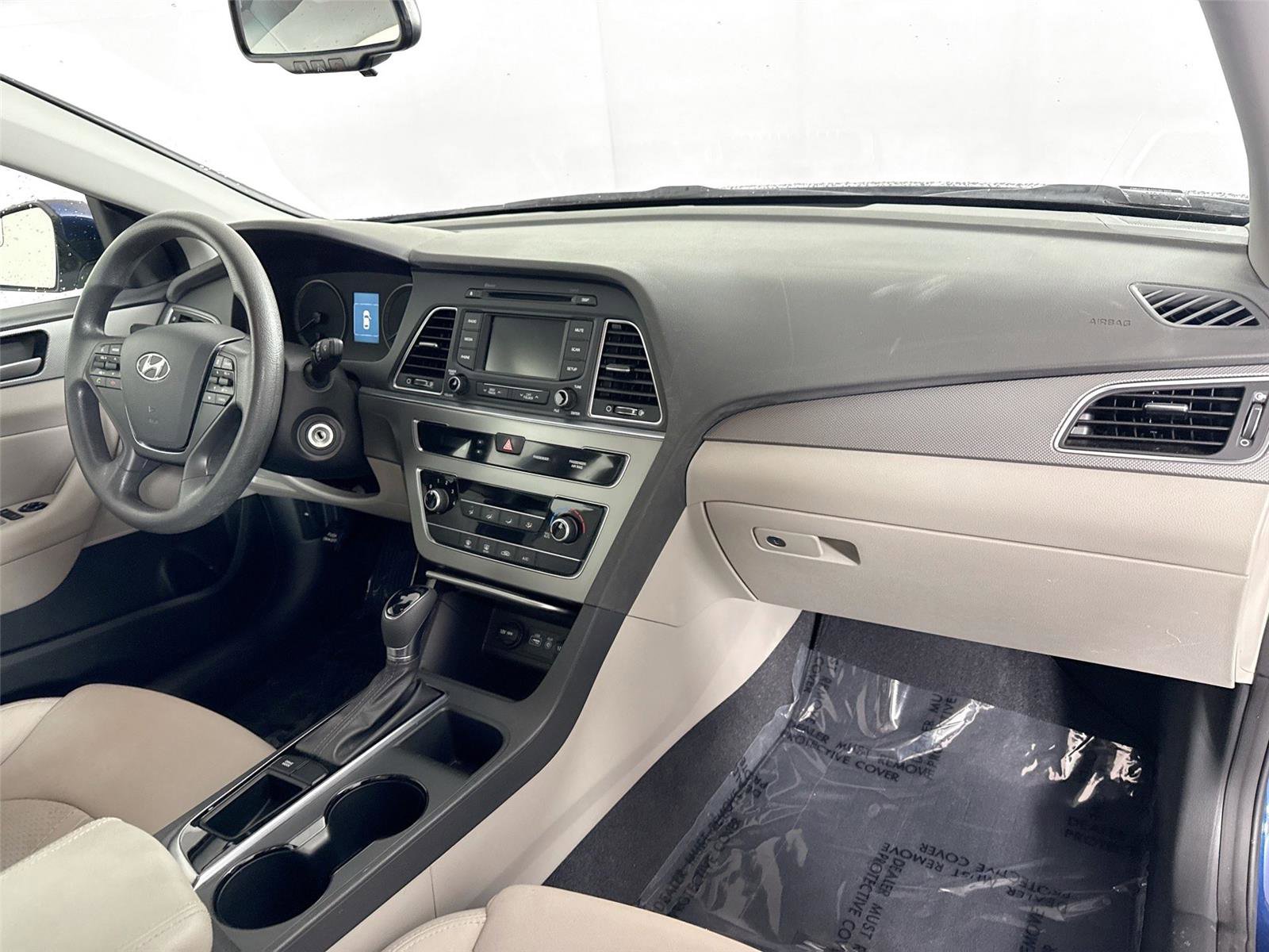 Used 2015 Hyundai Sonata SE w/ Option Group 09 FWD image 38