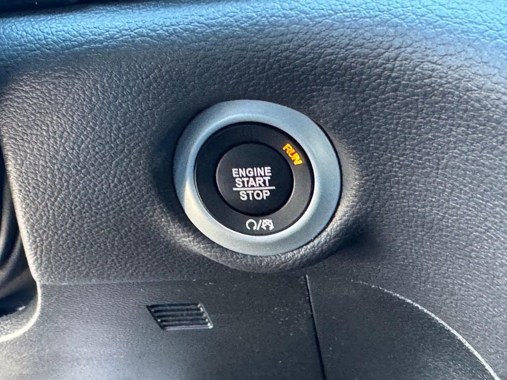 New 2026 Chrysler Pacifica Limited w/ S Appearance Package image 22