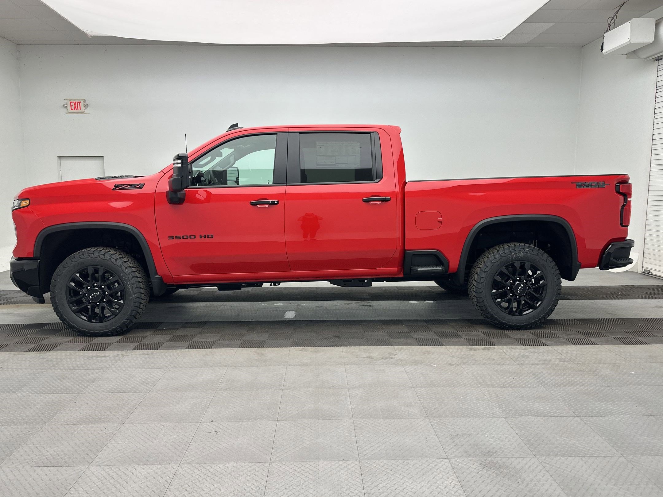 New 2026 Chevrolet Silverado 3500 LT w/ Trail Boss Package AWD/4WD image 2